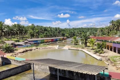 Teluk Sengat Crocodile Farm